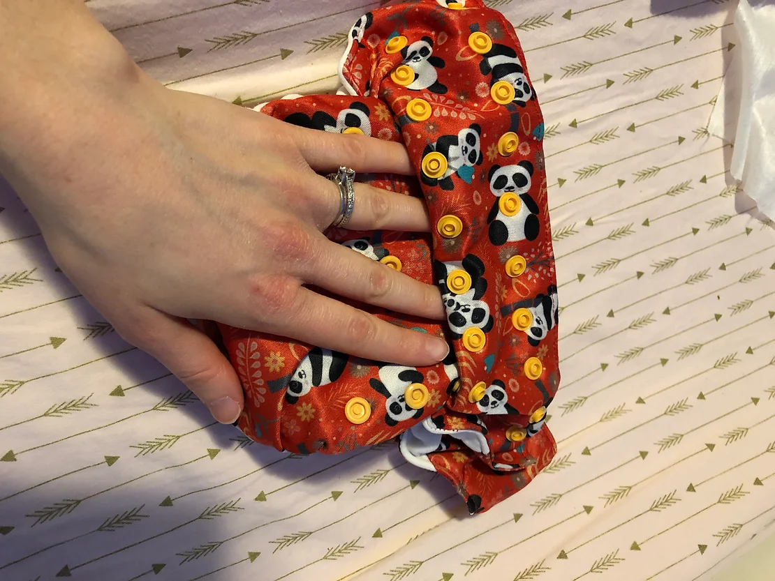 snaps on cloth diaper